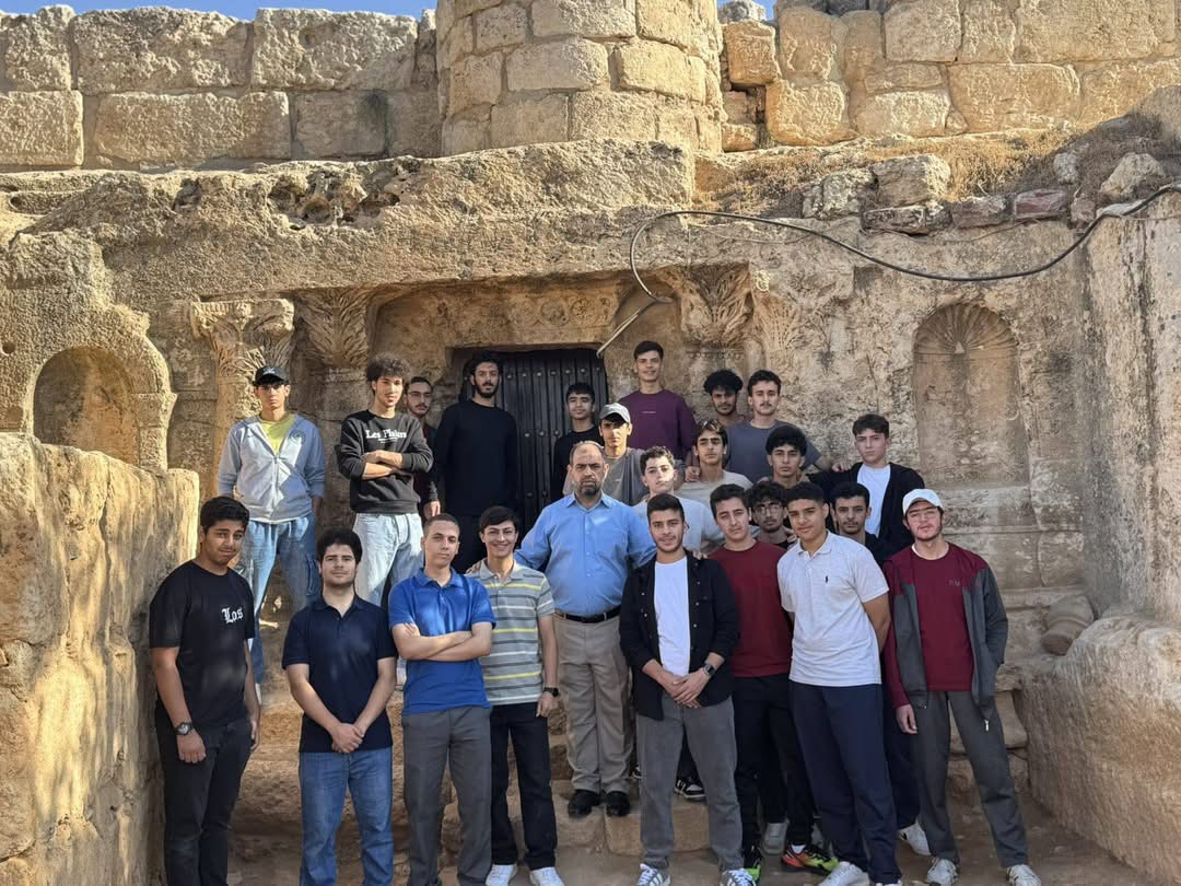 مدارس الفريد النموذجية