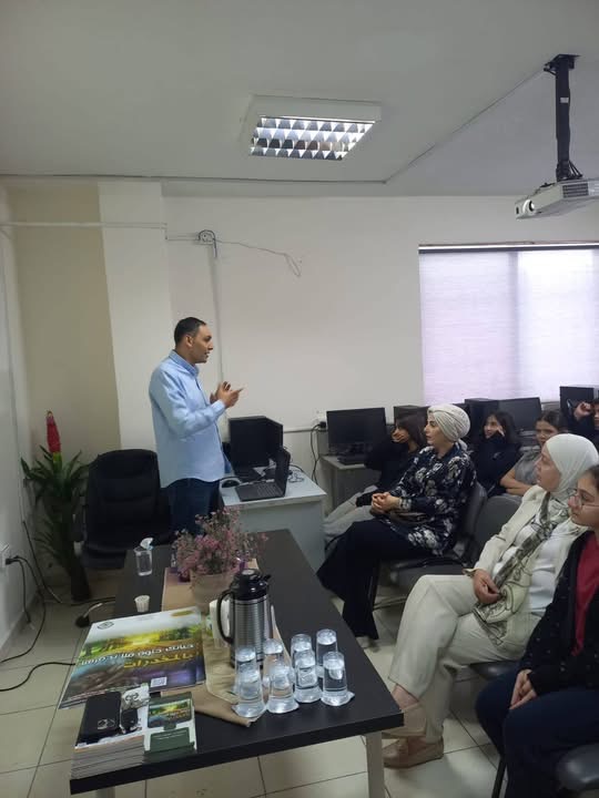 اكاديمية صدى المملكة الحديثة