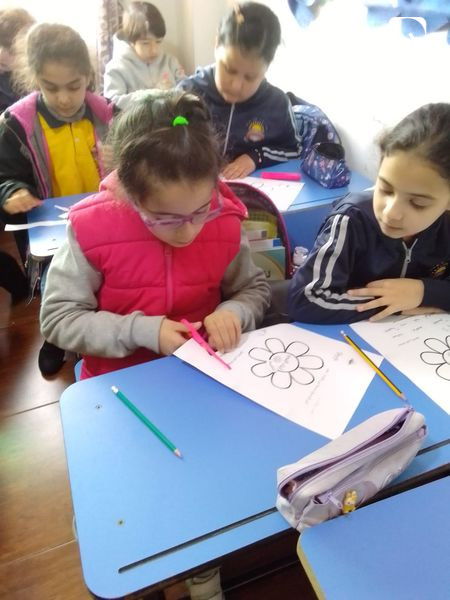 أكاديمية المستقبل المشرق الدولية