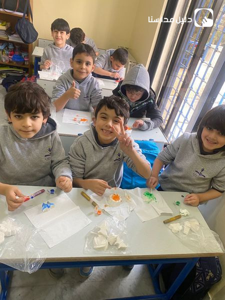 المبدعون الصغار طلاب الصف الأول